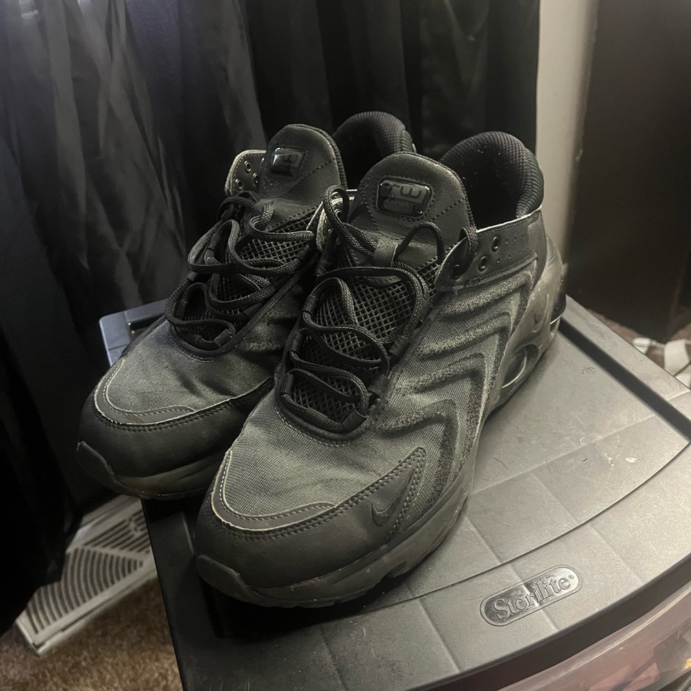 Nike Black Men's Athletic Shoes